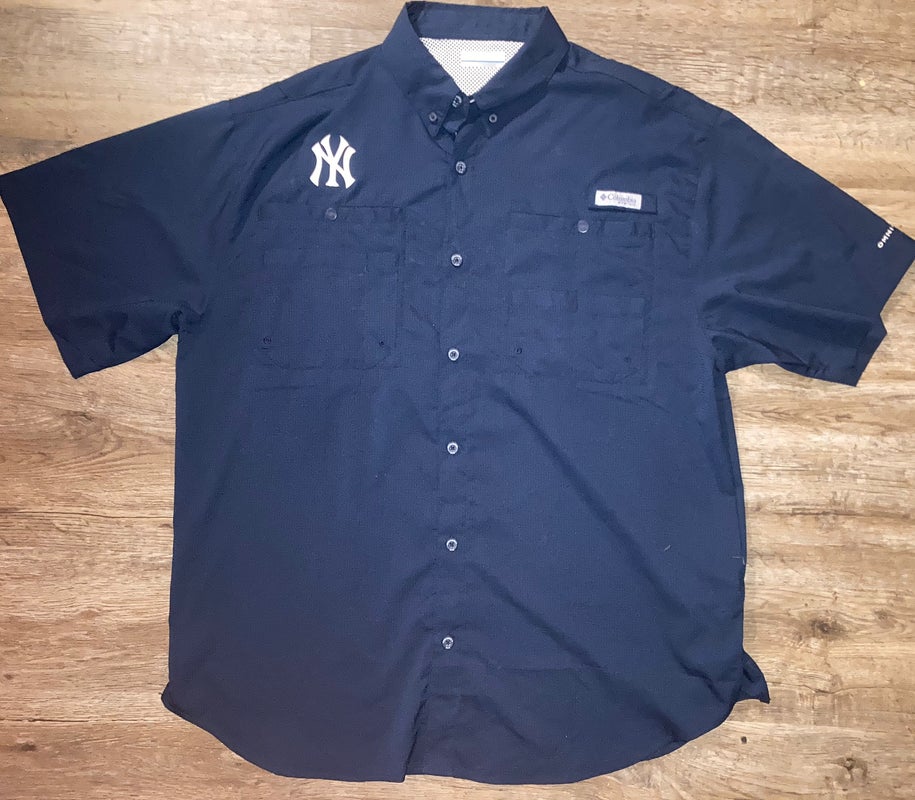 Men's Columbia Gray New York Yankees Omni-Wick Polo Size: Small