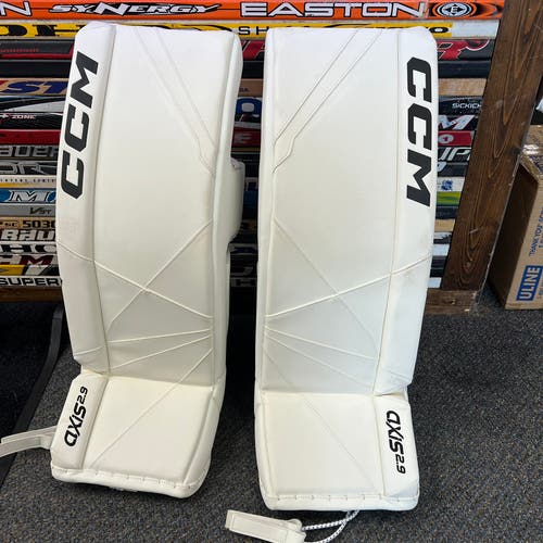 CCM axis 2.9 intermediate goalie pads 30 +1”