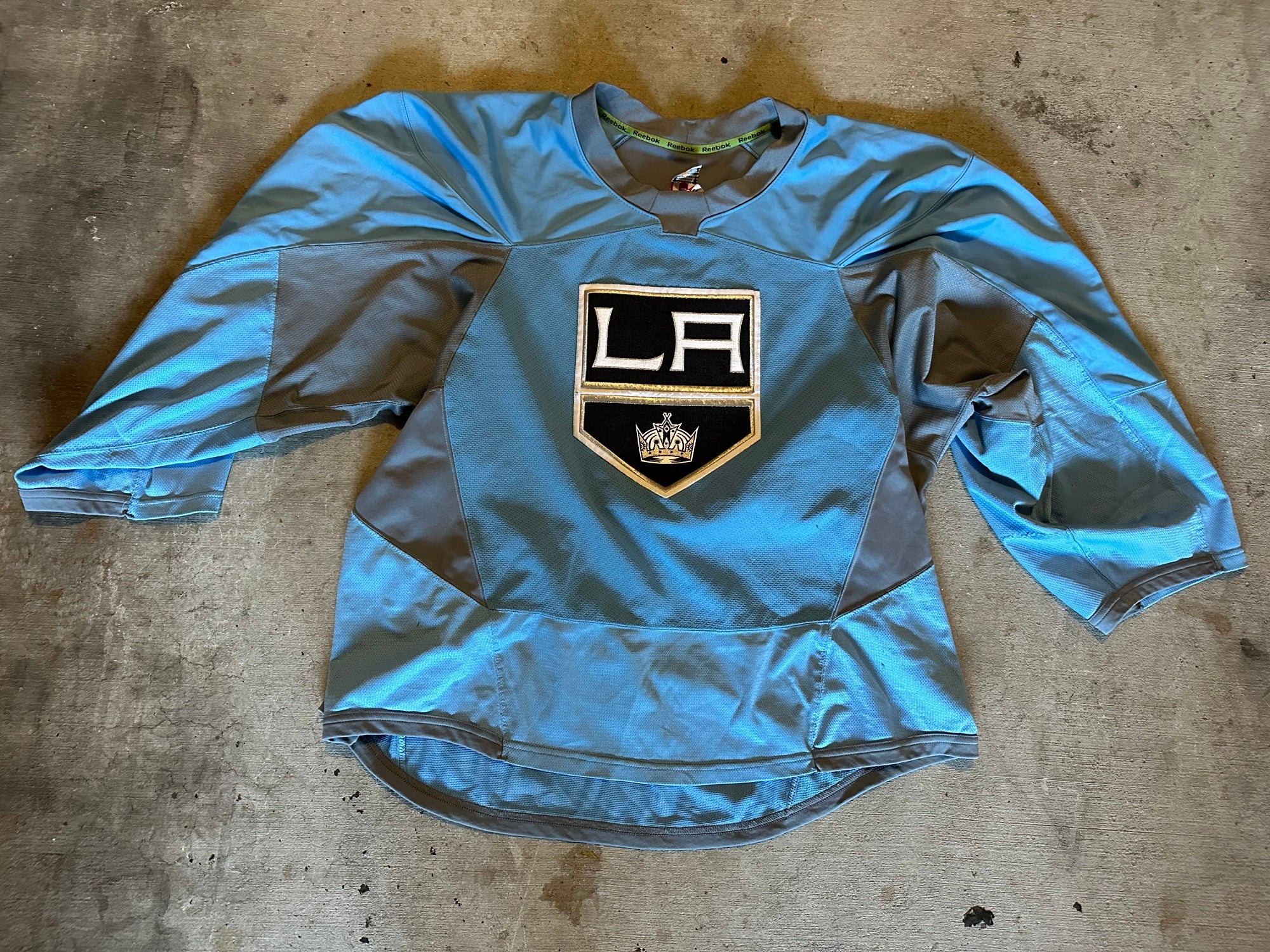 Reebok, Shirts, La Kings Ccm Throwback Practice Jersey