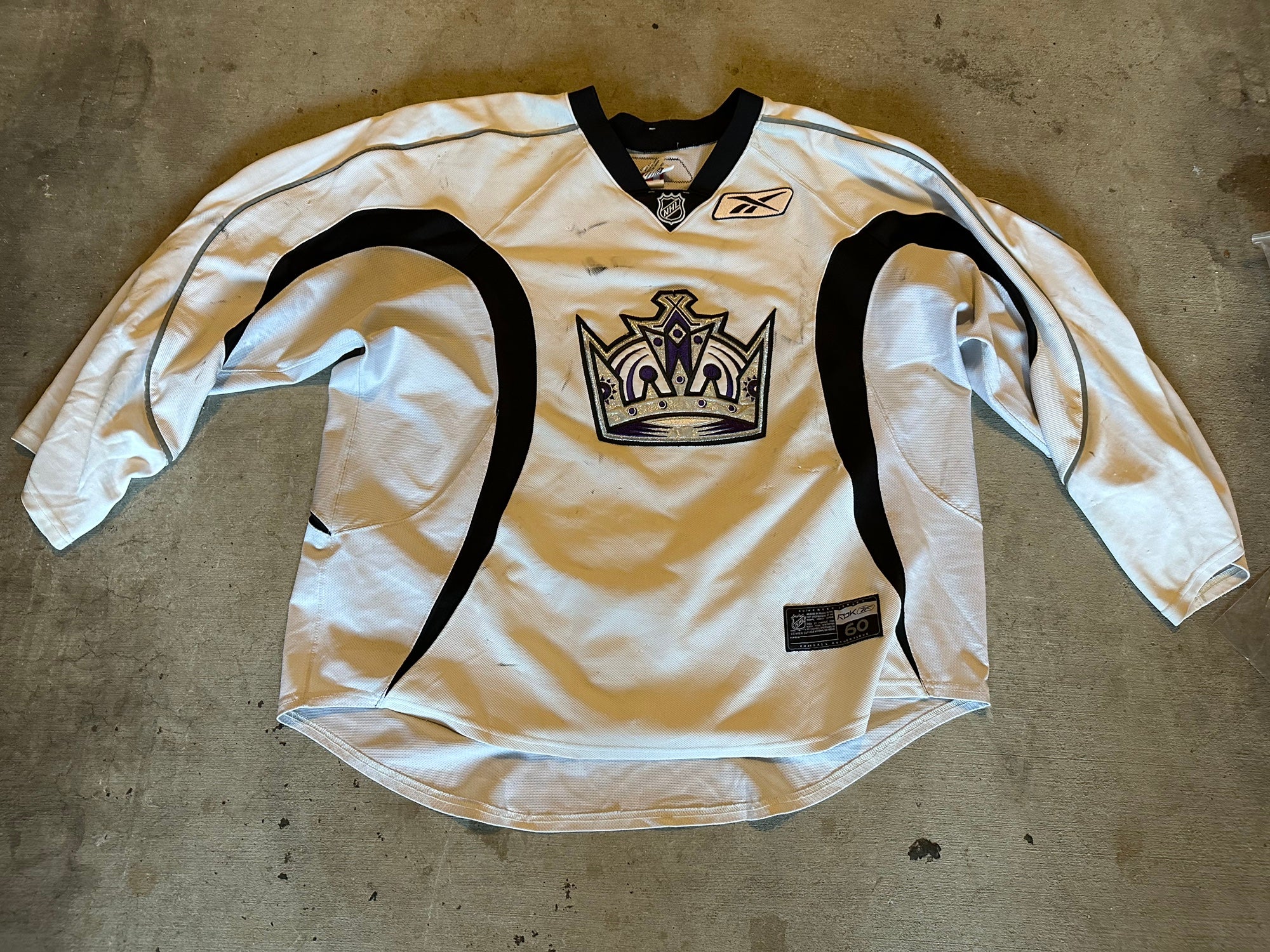 Athletic Knit H550B LA Kings Old Hockey Jerseys