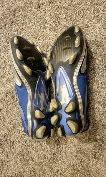 Used Blue & Silver Puma v1.10 Soccer Cleats - Size 12