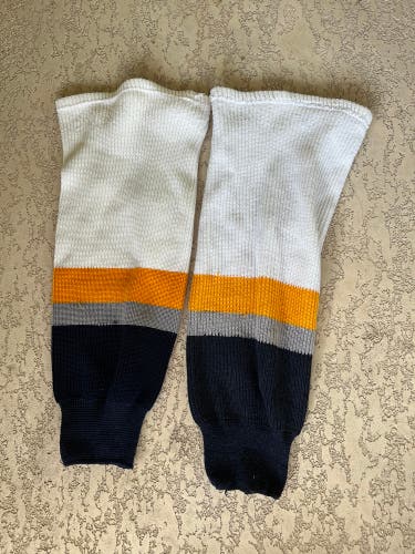 B04 White Senior Knit Socks White Yellow Grey Navy
