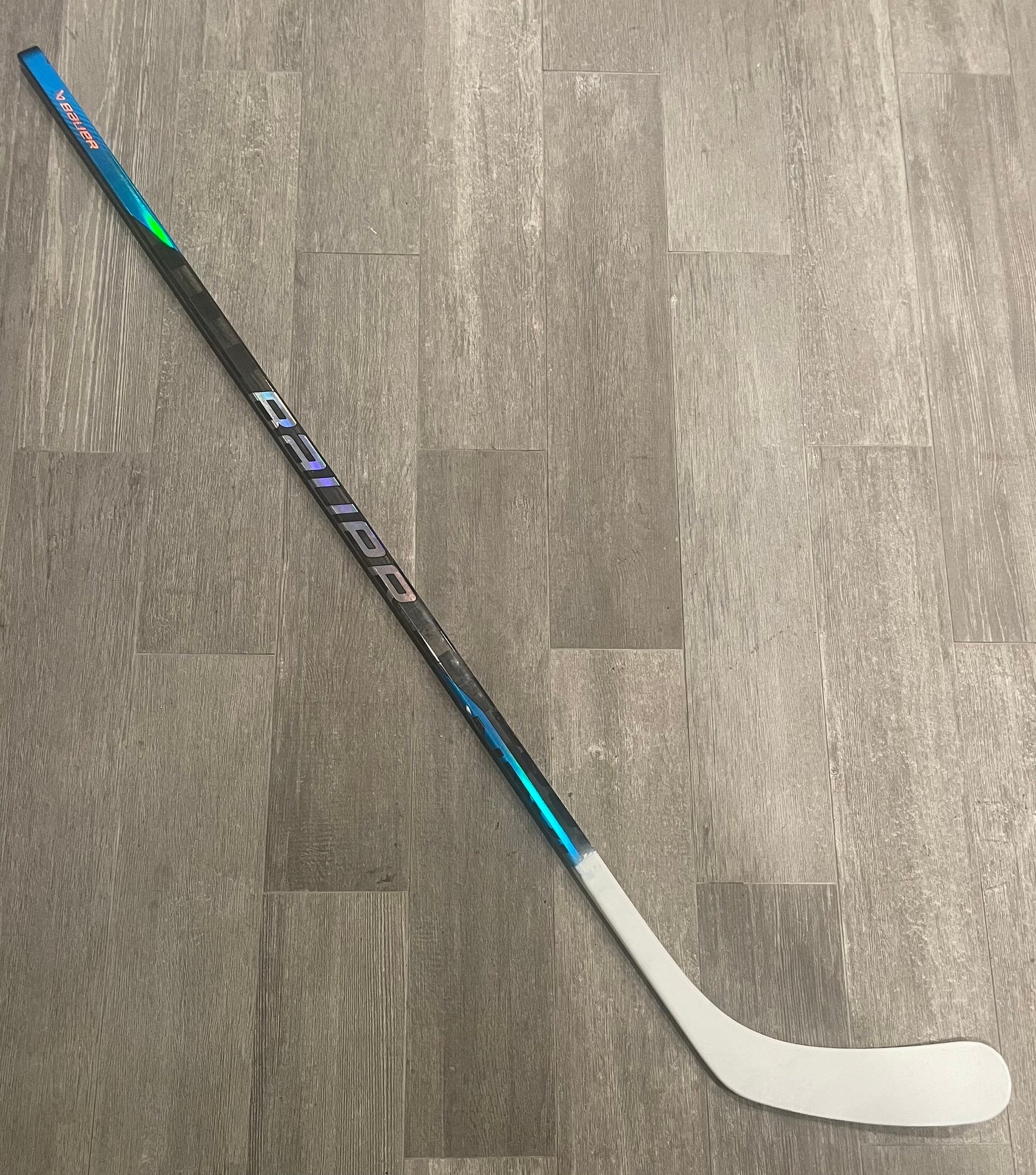 Bauer E4 Nexus Grip Ice Hockey Stick - Junior