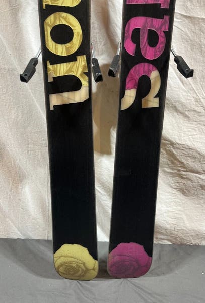 Salomon Lady 153cm 128-84-112 Partial Twin-Tip Rocker Skis