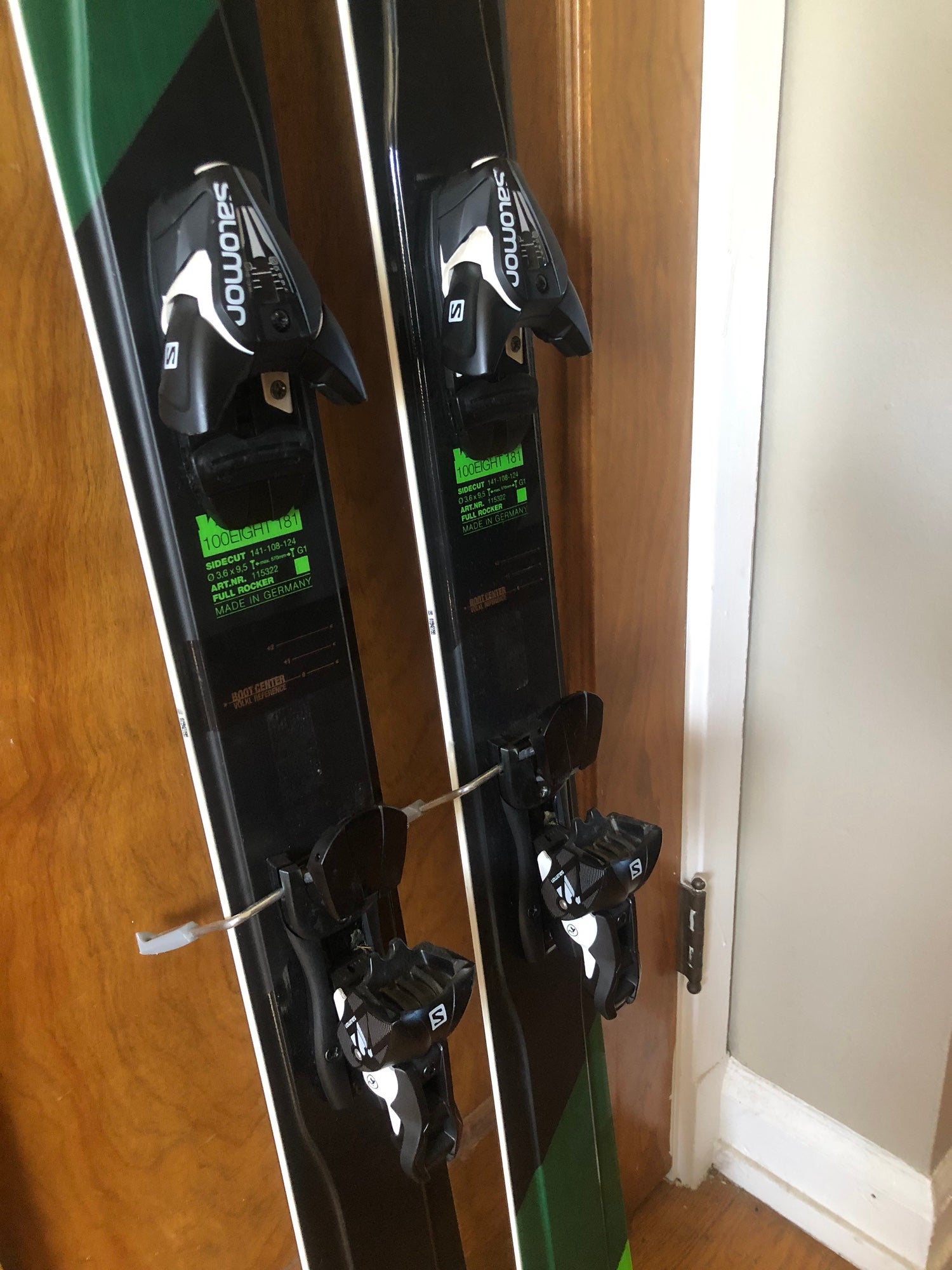 Volkl 100Eight 181cm with Salomon Z12 Bindings | SidelineSwap