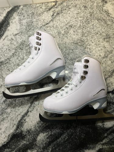 New Jackson Ultima Youth Size 13 Figure Skates