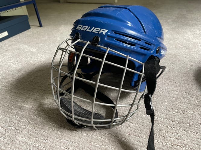 Used Youth Bauer BHH2100JR Helmet (6 1/4 to 6 7/8)