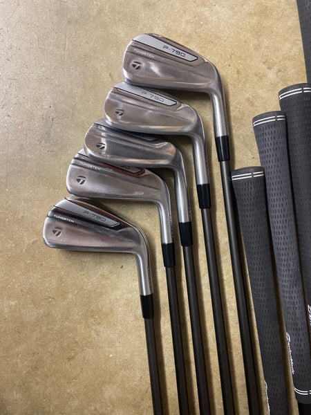 Men's Right Handed Stiff Flex Graphite Shaft P790 Iron Set