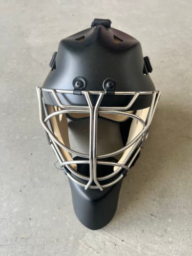 Otny x1 pro goalie mask