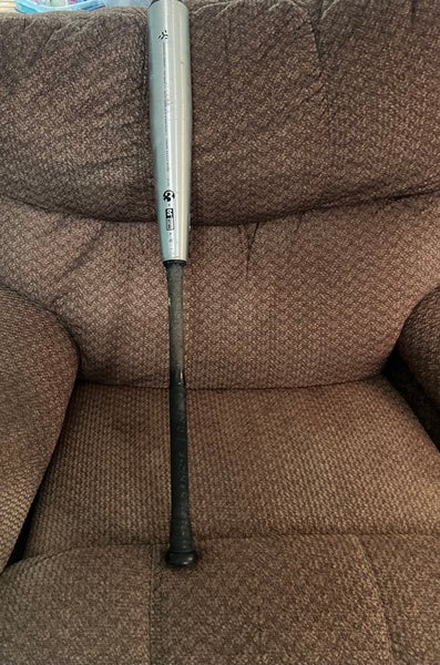 Used BBCOR Certified 2022 DeMarini Composite The Goods Bat (-3) 30 oz 33"
