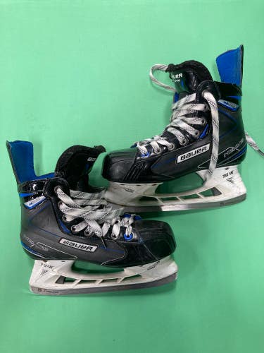 Junior Used Bauer Nexus N2700 Hockey Skates EE (Extra Wide) 4.0