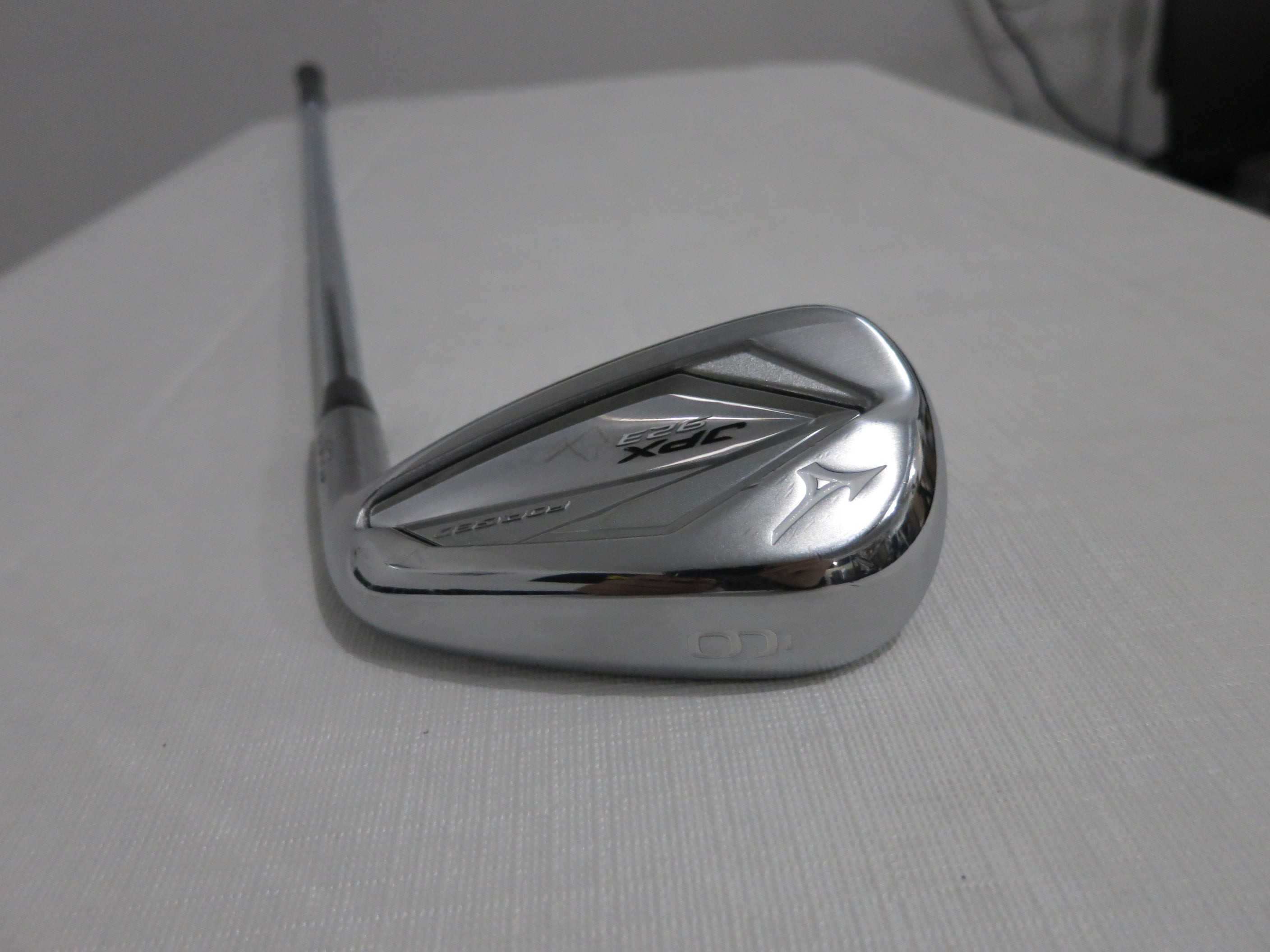 Mizuno JPX-923 Hot Metal HL 9-iron - 40* - DG 95 R300 Regular