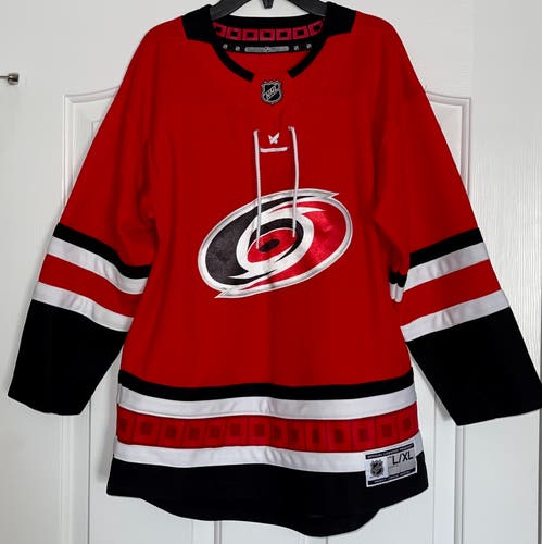 Youth Adidas NHL Carolina Hurricanes Jersey (Youth L/XL)
