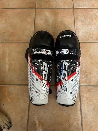 15” CCM Jetspeed FT6 Hockey Shin Pads