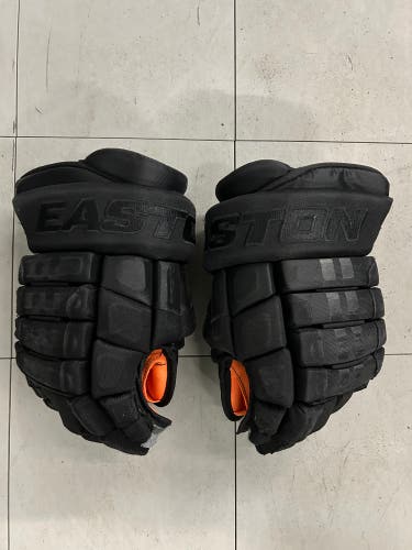Used Black Out Easton 14" Pro Stock 4 Roll Gloves