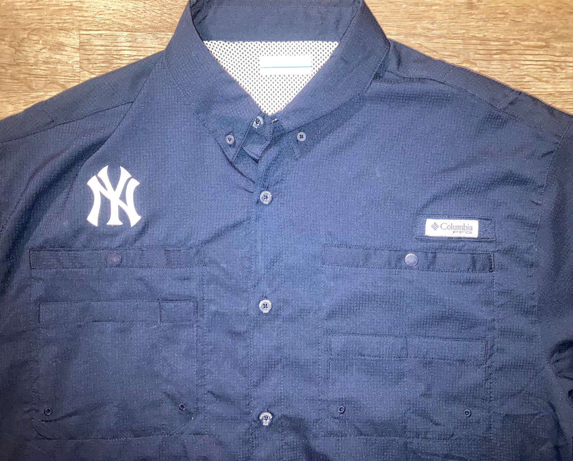Large) Columbia PFG New York Yankees Shirt
