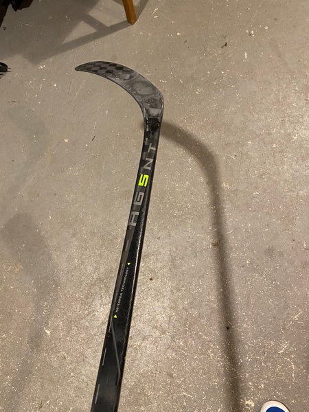 1 New Bauer Easton Synergy RH 87 flex PM9 | SidelineSwap