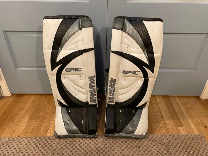 30" Vaughn Epic 8600 Goalie Leg Pads