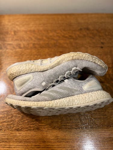Used Size Men's 10.5 (W 11.5) Adidas Ultraboost Shoes