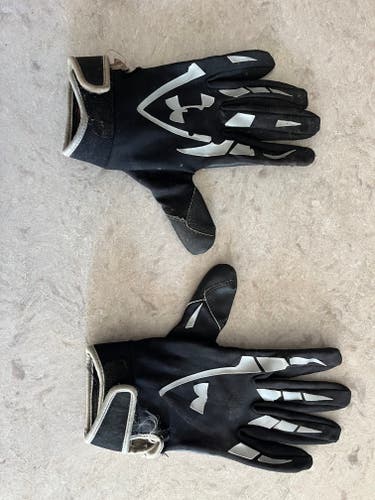 Black Used Adult Medium Under Armour Gloves