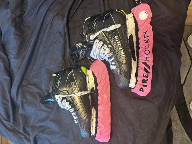 Used Bauer Regular Width  Size 10 Pro Hockey Goalie Skates