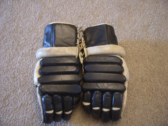 Hockey Gloves-Vintage Good Condition Cooper Black Diamond BDV Leather Hockey Gloves
