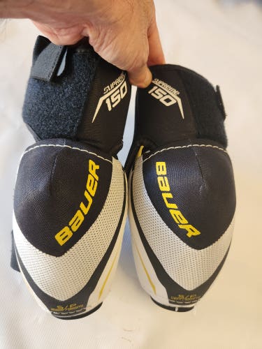 Used Senior Small Bauer Supreme 150 Elbow Pads