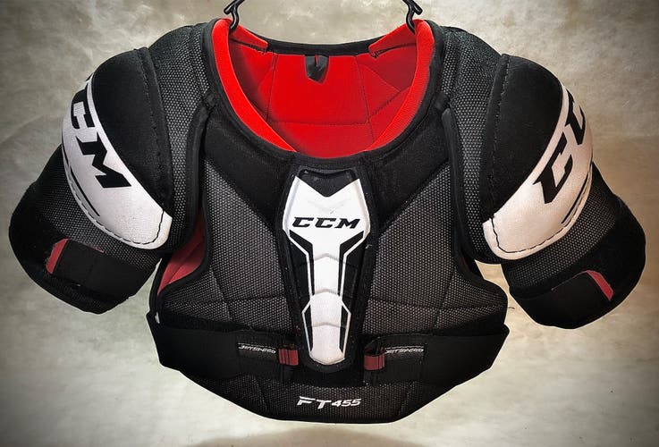 CCM FT 455 Sr. Medium Shoulder Pads