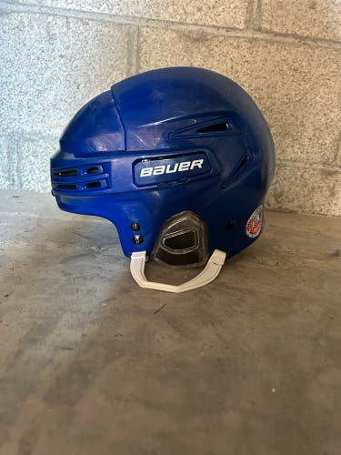 Bauer hockey helmet
