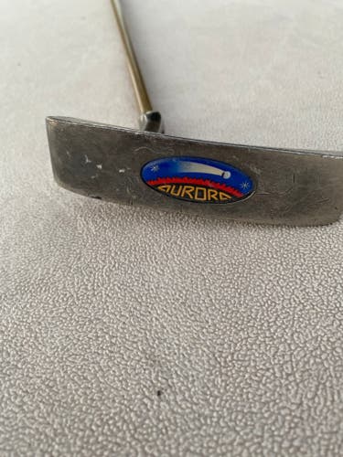Unisex Used Right Handed Aroura Putter