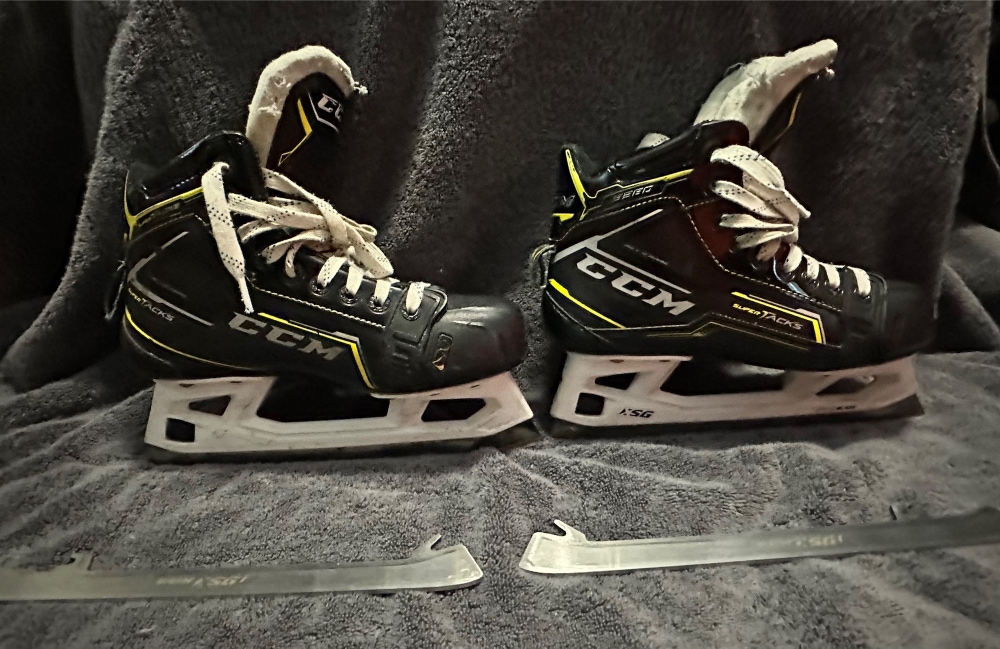 Used CCM Regular Width  Size 4.5 Super Tacks 9380 Hockey Goalie Skates