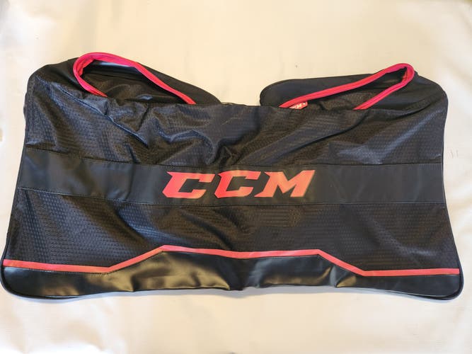 CCM EBP 340 Player Basic Carry Bag 33in.