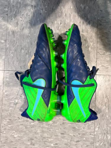 Blue Used Men's 9.5 Nike Tiempo Legend VI Cleats