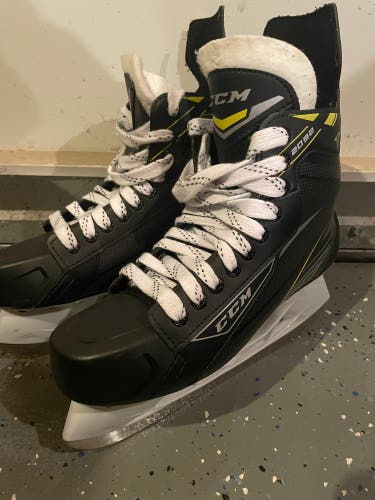 NEW CCM Size 9 Tacks 2092 Hockey Skates