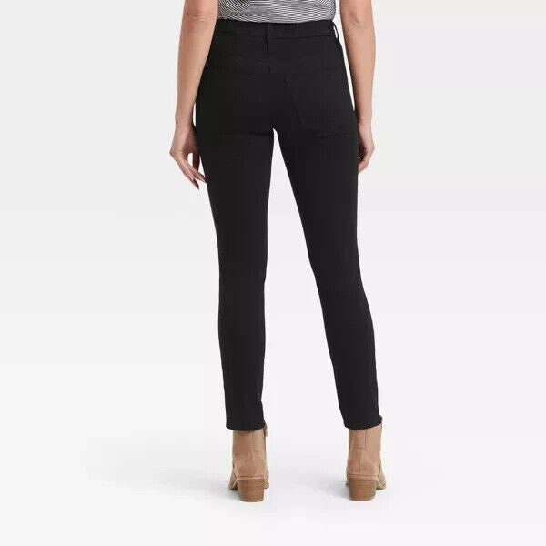NWT Universal Thread Women's High Rise Skinny Jeans Black Size 16 Long