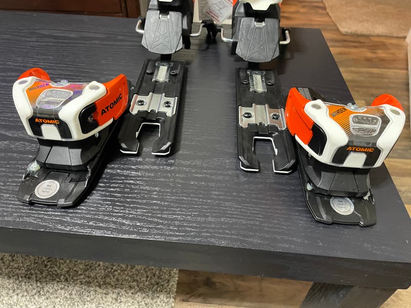 Salomon Warden MNC 13 Demo Ski Bindings 90 mm Brake | SidelineSwap