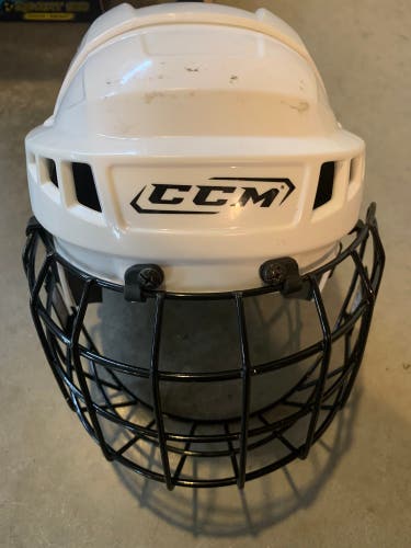 CCM Vector V04 Small Junior Helmet - needs chin strap
