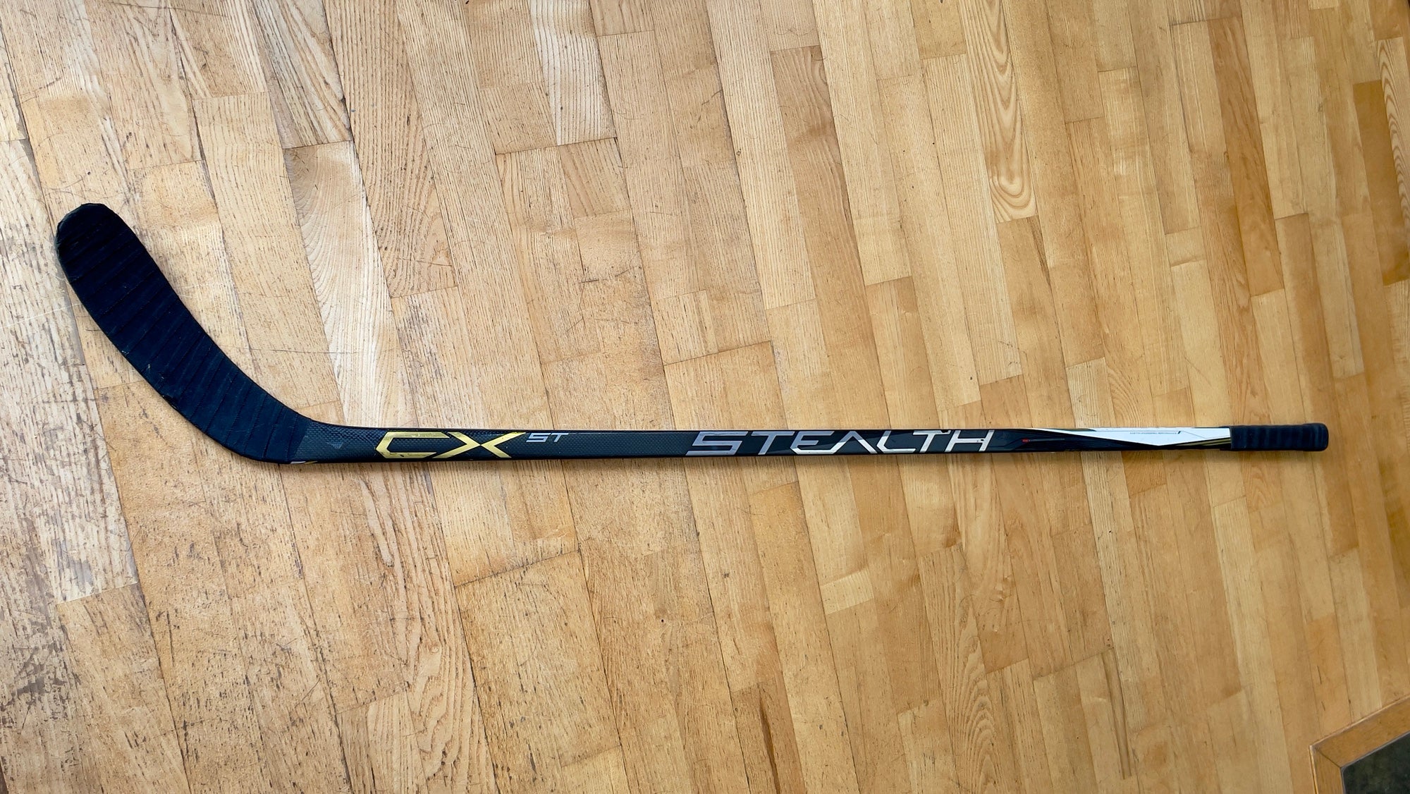 Used Easton Stealth CX Right Hockey Stick