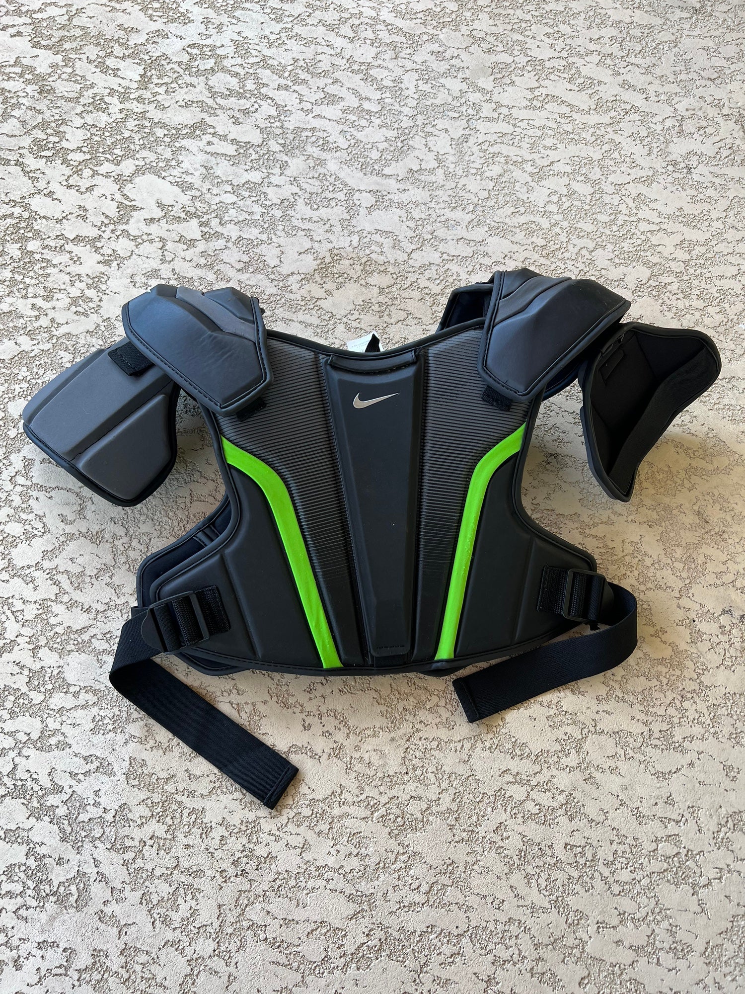 Nike vapor 2.0 chest pads