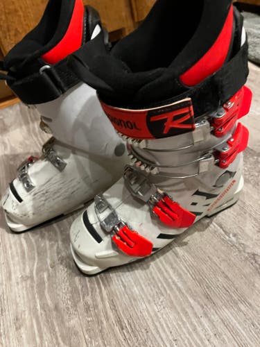 Used Unisex Rossignol Hero JR 65 Ski Boots