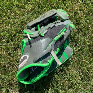 Used Franklin Right Hand Throw Baseball Glove 10.5” 22756