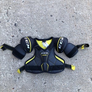 Used Junior Small CCM Tacks 3092 Shoulder Pads