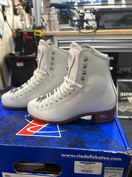 New Riedell 255 Motion Figure Boots size 4 wide | SidelineSwap | Buy ...