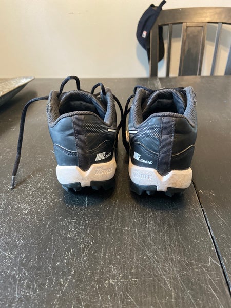 Nike Youth Baseball Cleats-Sz 3Y