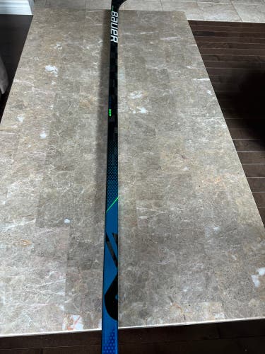 Used Nexus Geo Hockey Stick - Right 65 P28