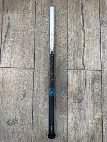 New Maverik Hyperlite Attack/mid Lacrosse Shaft