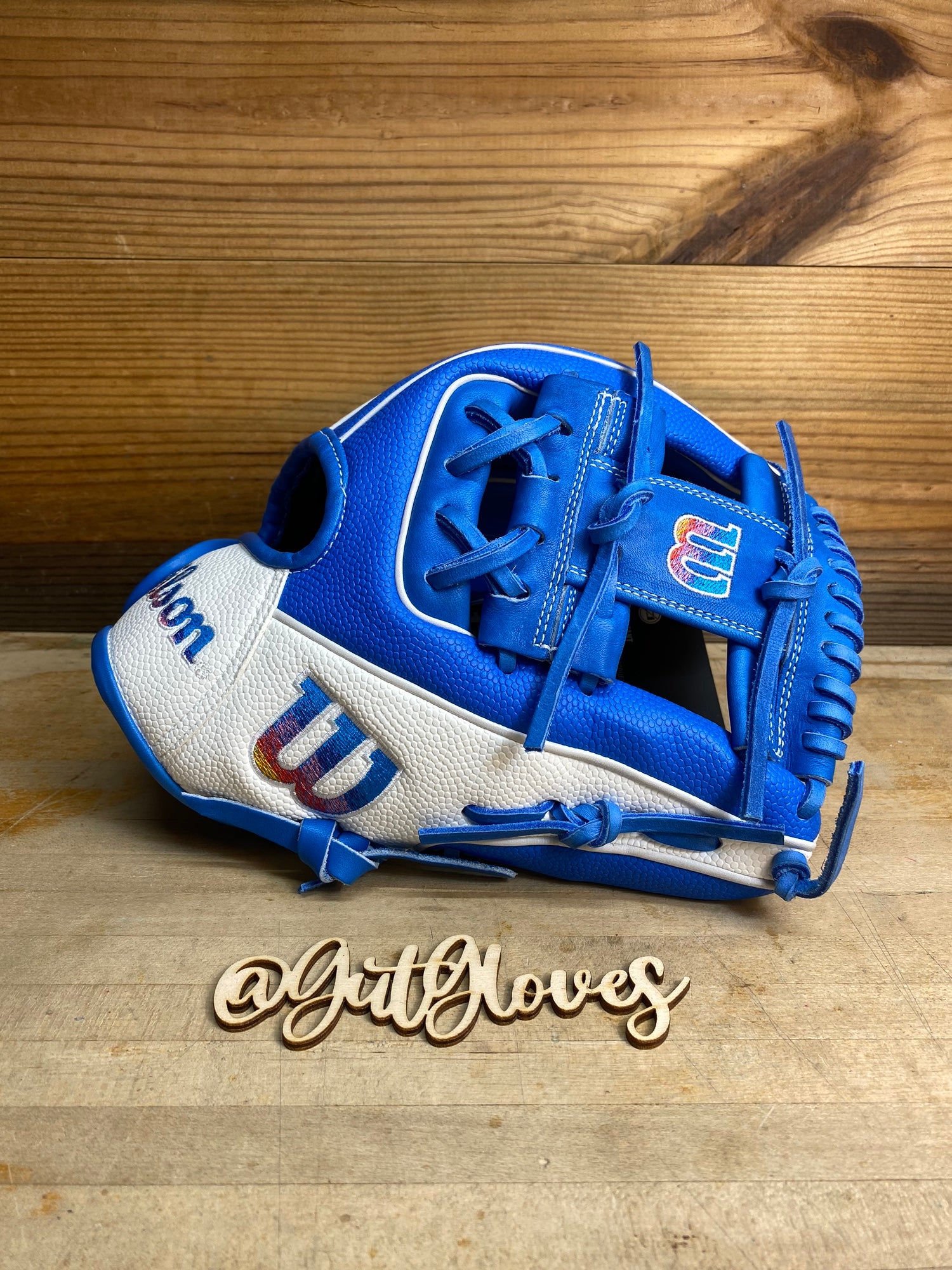 Wilson 11.5 Autism Speaks 1786 A2000 Series Glove 2024