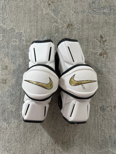 Nike Vapor Elite Arm Guards