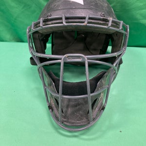 Used Adult Easton Catcher's Mask