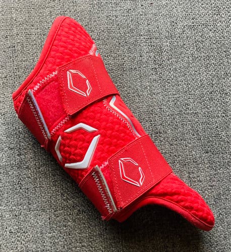 EvoShield baseball leg guard